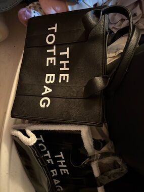 THE TOTE BAG Black Leather Satchel Tote